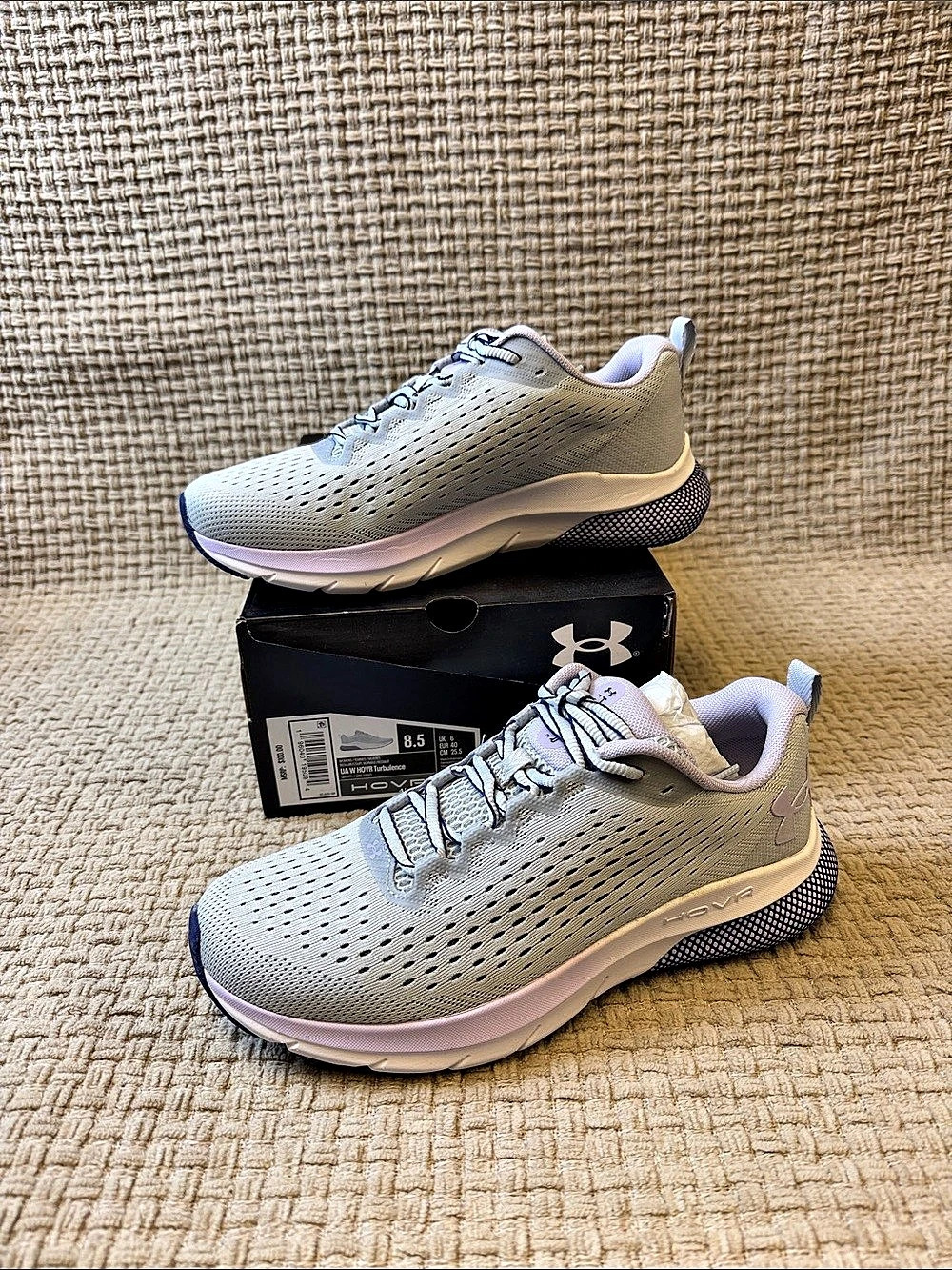 Under Armour UA HOVR Turbulence Athletic Shoes White & Purple US 8.5 Like New